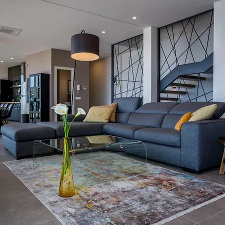 The View Опатия