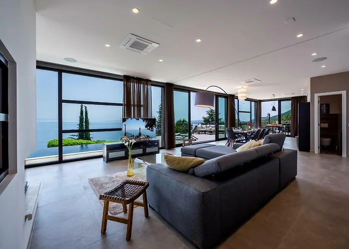 The View * Опатия